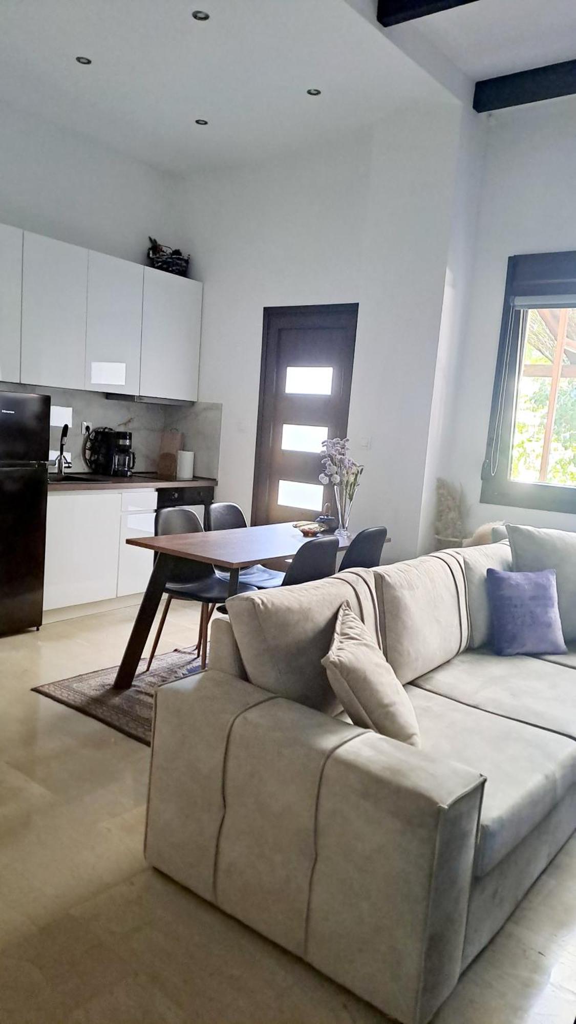 La Maisonette, Center * Florina